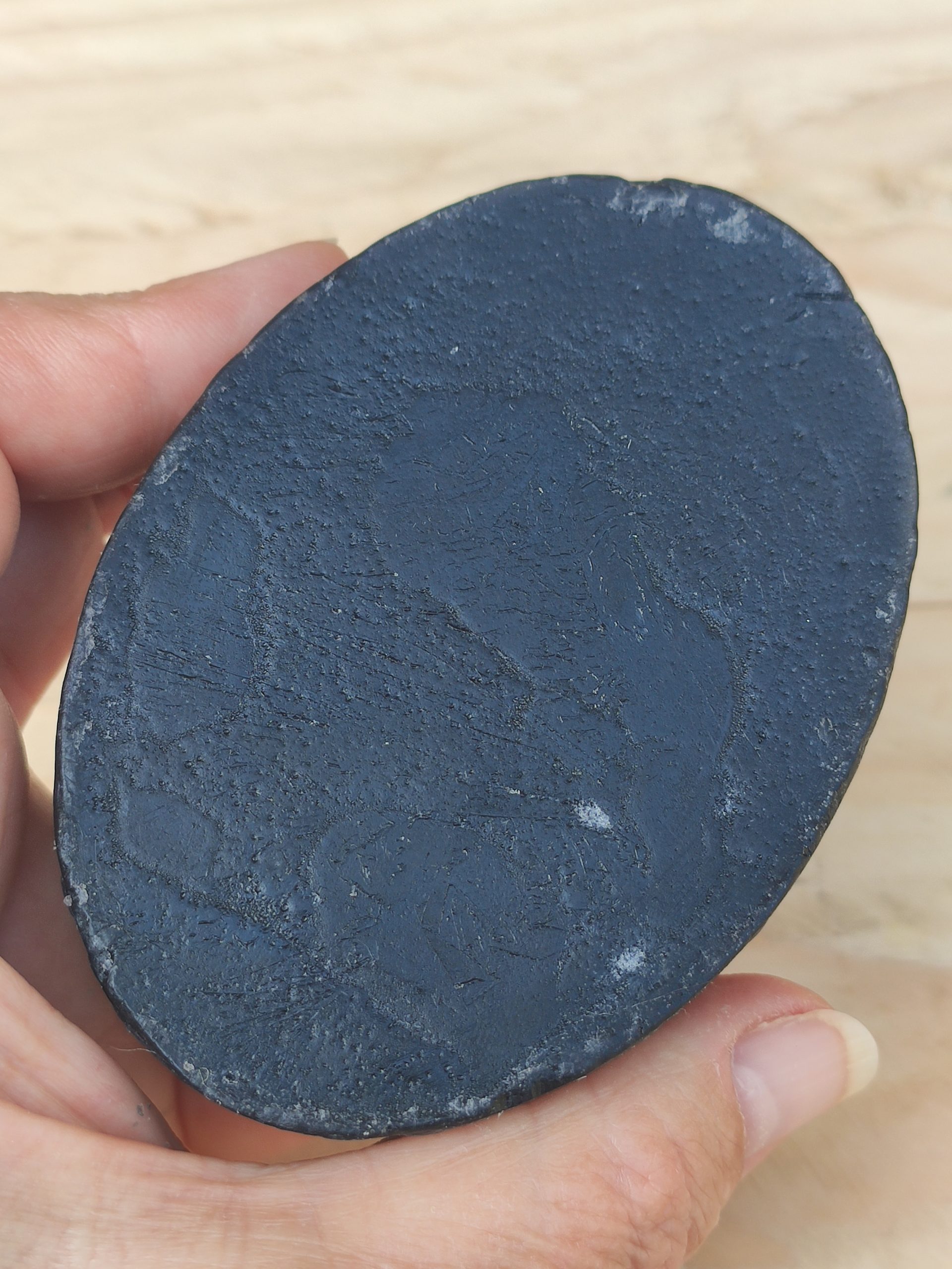 Jabón de Glicerina con Carbón Activado y Miel - Imagen 3