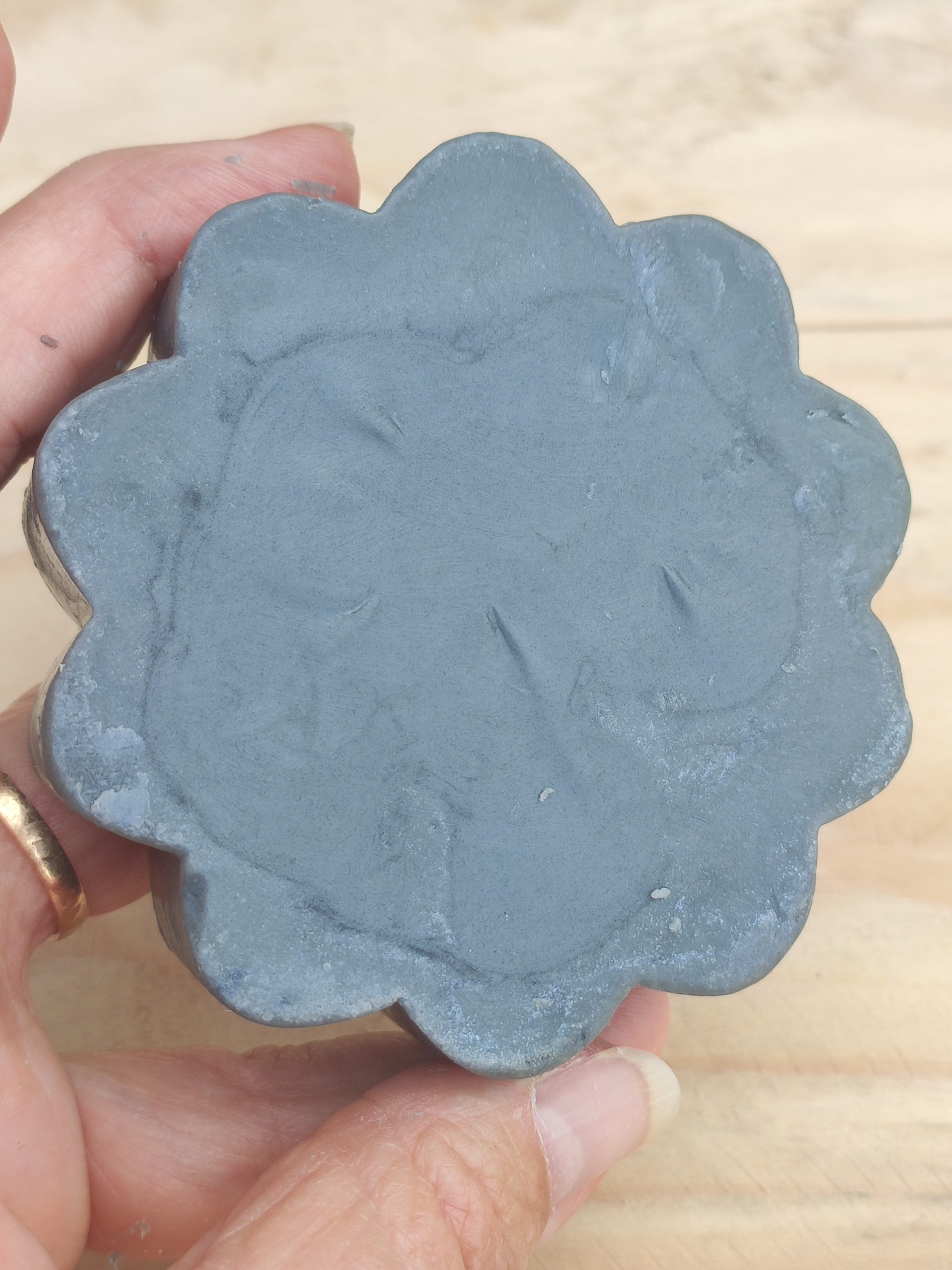 Jabón de Glicerina con Carbón Activado y Bicarbonato - Imagen 3