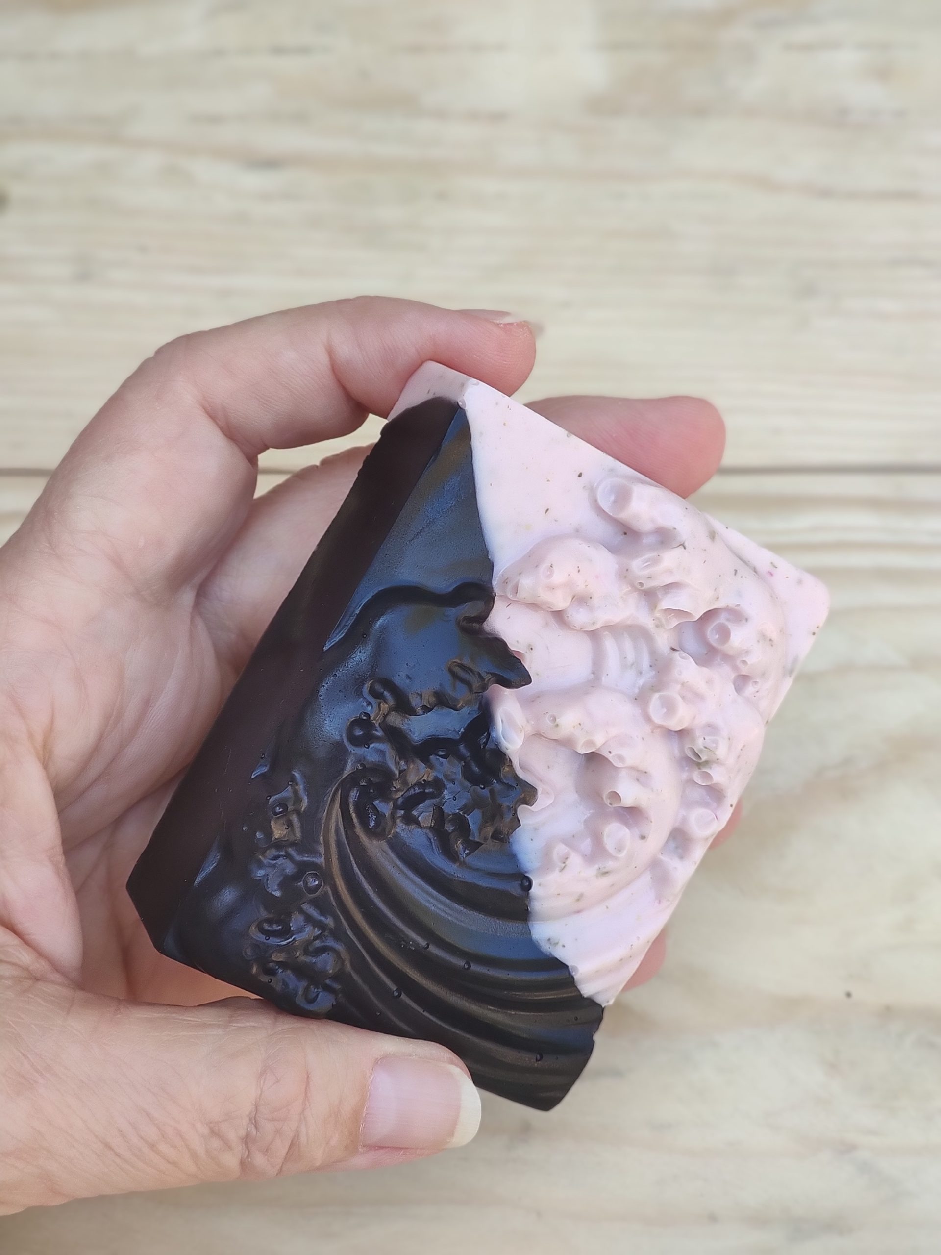 Jabón de Glicerina con Carbón Activado y Tomillo - Imagen 2